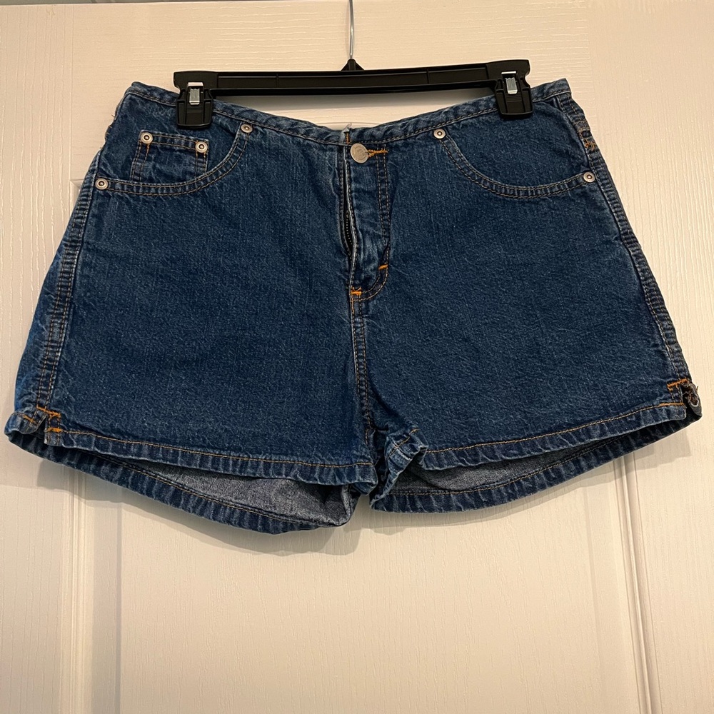 Vintage Jalate Jean Shorts size 6-8